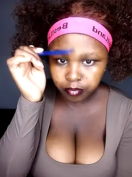 Dark Berry 26 online show from 15, 12, 2025