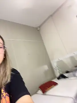 loira messi online show from 2, 11, 2025