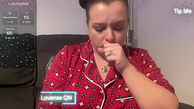 NaughtyWifeUK online show from 29, 12, 2024