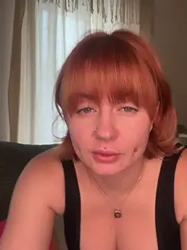 ObviouslyPeachy online show from 4, 10, 2025