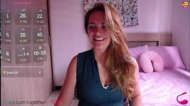 Snapshot of ParisW chatting on 8, 9, 2025 ParisW online show from 8, 9, 2025