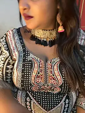 Snapshot of Ayesha_mahi chatting on 21, 10, 2025 Ayesha mahi online show from 21, 10, 2025