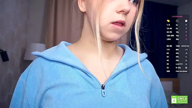 Snapshot of ZaraCreedon chatting on 21, 11, 2025 ZaraCreedon online show from 21, 11, 2025