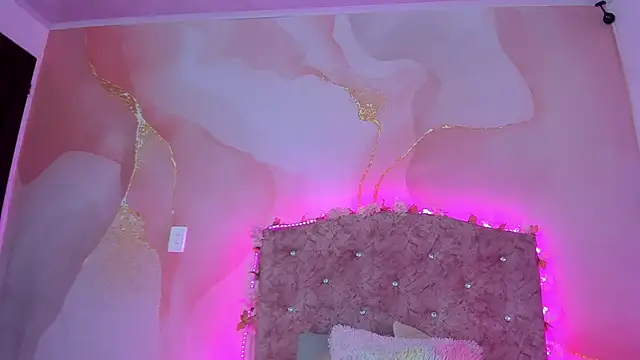 Daisy  rose online show from 13, 2, 2025