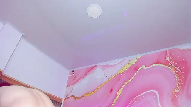 Daisy  rose online show from 26, 11, 2025