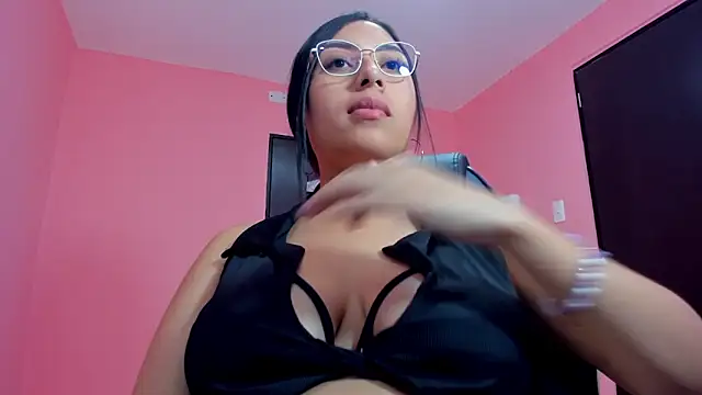 AlanaPetterson online show from 14, 12, 2024