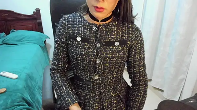 Snapshot of misstresbigcockts chatting on 27, 11, 2025 misstresbigcockts online show from 27, 11, 2025