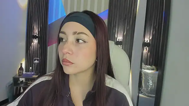 emily layton online show from 19, 1, 2026