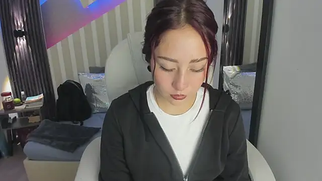 emily layton online show from 4, 2, 2026