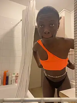 Snapshot of pupine35 chatting on 21, 11, 2025 pupine35 online show from 21, 11, 2025