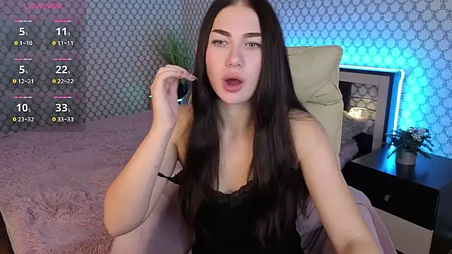 Sunny Sweety online show from 10, 10, 2025