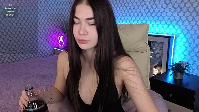 Sunny Sweety online show from 18, 10, 2025