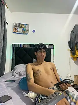 Snapshot of derreck_models chatting on 22, 3, 2026 derreck models online show from 22, 3, 2026