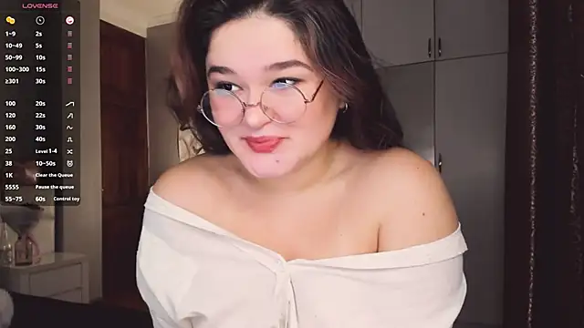 July Slowdive online show from 18, 11, 2025