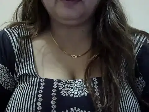 Snapshot of bhabhi_jaan11 chatting on 27, 10, 2025 bhabhi jaan11 online show from 27, 10, 2025