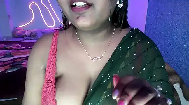 Snapshot of expression_queen chatting on 15, 12, 2024 expression queen online show from 15, 12, 2024