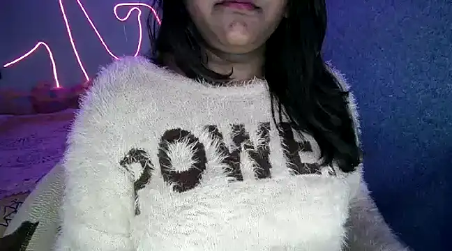 Snapshot of expression_queen chatting on 2, 2, 2025 expression queen online show from 2, 2, 2025