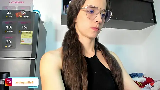  ashleymiller online show from 21, 11, 2025