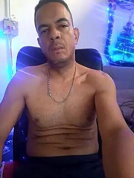 latinmartin73 online show from 8, 12, 2024
