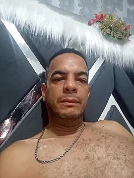 latinmartin73 online show from 4, 1, 2025