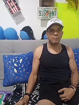 latinmartin73 online show from 8, 10, 2025