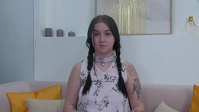 ChristinaMilton online show from 8, 1, 2025