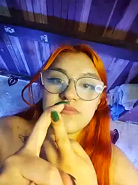 SophiaWeestt99 online show from 5, 2, 2025