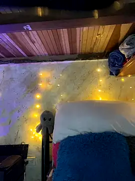 SophiaWeestt99 online show from 17, 10, 2025