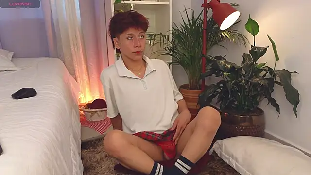 Tommyfoxboy online show from 9, 11, 2025