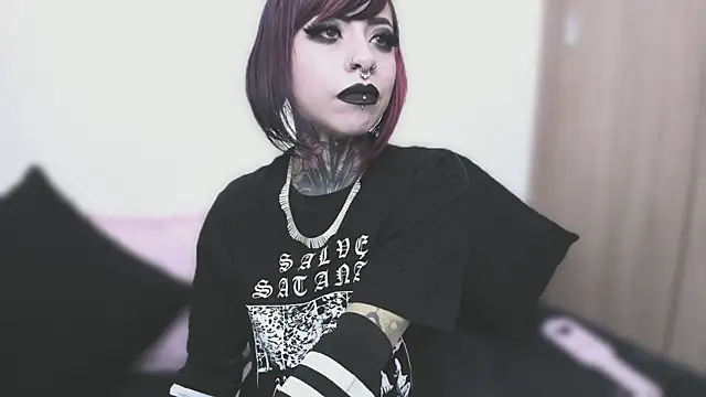 NikkiRamone online show from 11, 9, 2025