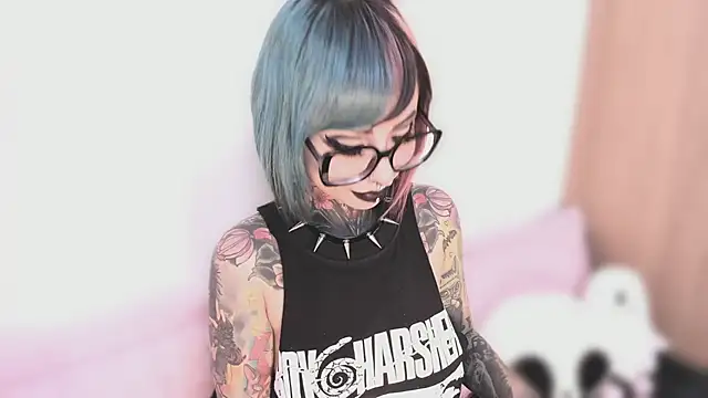 NikkiRamone online show from 2, 10, 2025