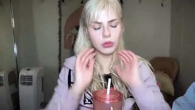 SirenitySirenxx online show from 13, 3, 2025