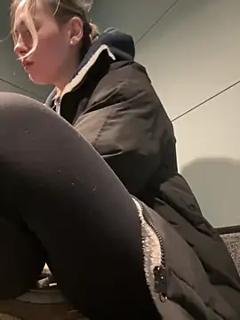 M1ssyk1ssy online show from 9, 1, 2025