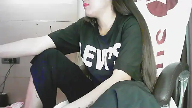 collage hoty online show from 11, 1, 2026