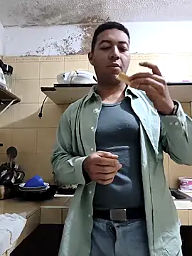 Snapshot of Morenocosta12 chatting on 12, 11, 2025 Morenocosta12 online show from 12, 11, 2025