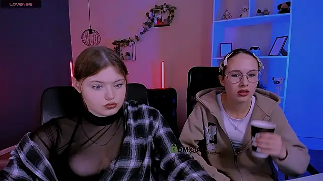 nikole kitt online show from 20, 3, 2026