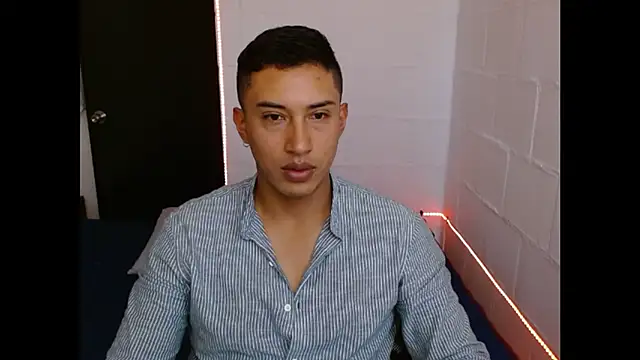 Snapshot of Davixx258 chatting on 3, 2, 2025 Davixx258 online show from 3, 2, 2025