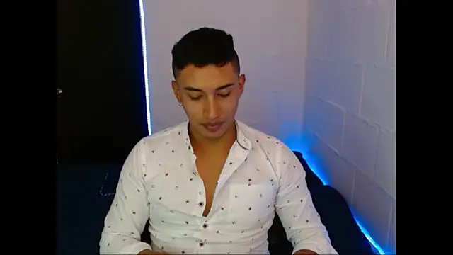 Snapshot of Davixx258 chatting on 20, 2, 2025 Davixx258 online show from 20, 2, 2025