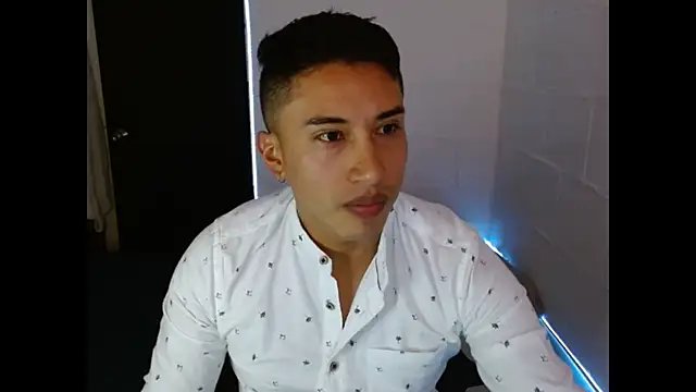 Snapshot of Davixx258 chatting on 25, 2, 2025 Davixx258 online show from 25, 2, 2025