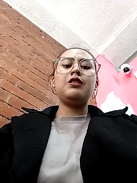 lara moon25 online show from 30, 12, 2024