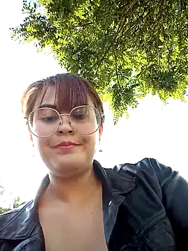 lara moon25 online show from 9, 9, 2025