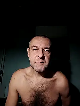 Snapshot of Andrzej-M chatting on 2, 11, 2025 Andrzej-M online show from 2, 11, 2025