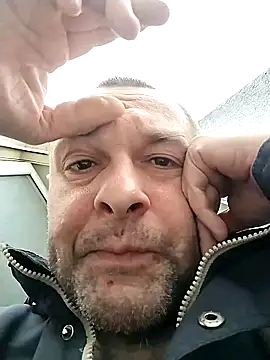 Snapshot of Andrzej-M chatting on 12, 11, 2025 Andrzej-M online show from 12, 11, 2025