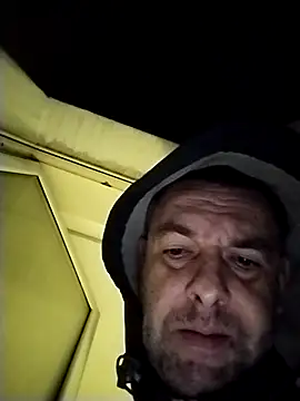 Snapshot of Andrzej-M chatting on 12, 11, 2025 Andrzej-M online show from 12, 11, 2025