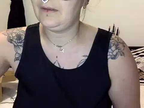 Snapshot of vanillesoumise chatting on 9, 1, 2025 vanillesoumise online show from 9, 1, 2025