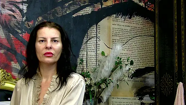 TessaKlarn online show from 25, 10, 2025