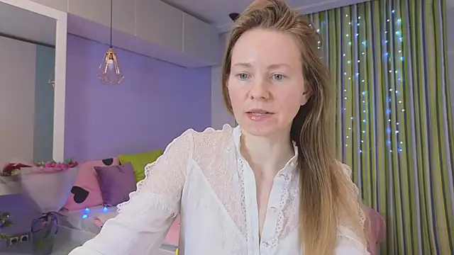 Snapshot of JanePearl chatting on 7, 1, 2025 JanePearl online show from 7, 1, 2025