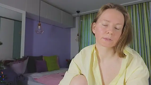 Snapshot of JanePearl chatting on 10, 1, 2025 JanePearl online show from 10, 1, 2025