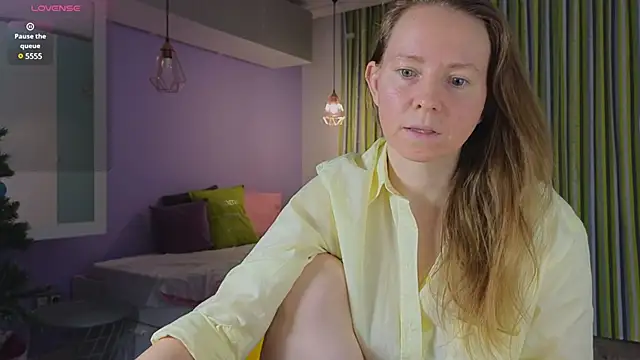 Snapshot of JanePearl chatting on 2, 2, 2025 JanePearl online show from 2, 2, 2025