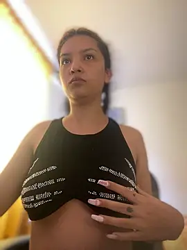 baby lizy online show from 21, 12, 2025